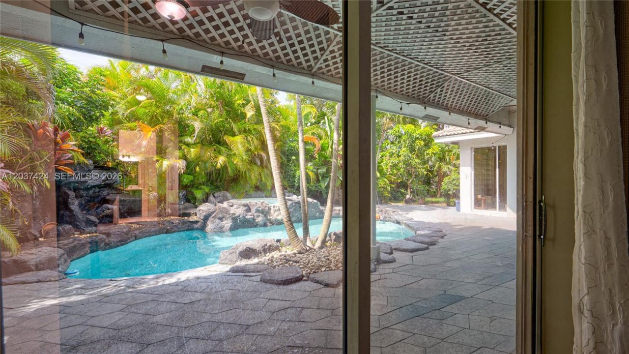4964 NW 108th Ter, Coral Springs, FL 33076 Photo