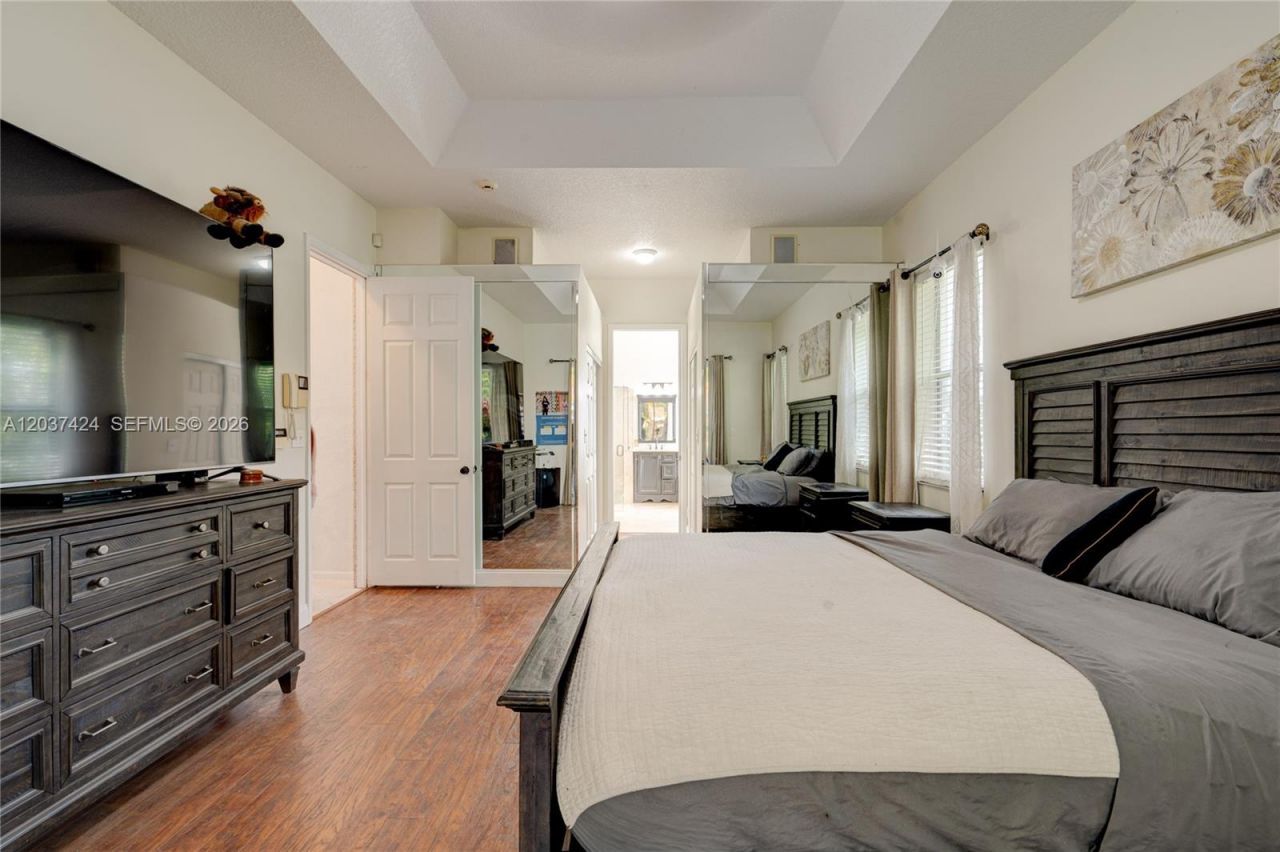 4964 NW 108th Ter, Coral Springs, FL 33076 Photo