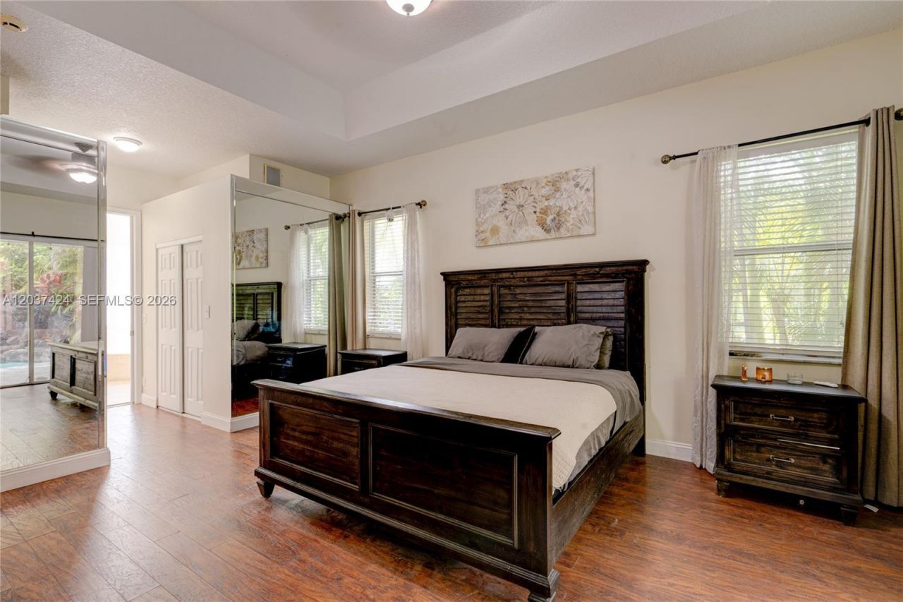 4964 NW 108th Ter, Coral Springs, FL 33076 Photo