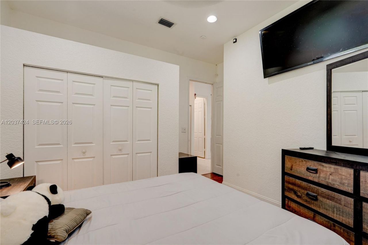4964 NW 108th Ter, Coral Springs, FL 33076 Photo