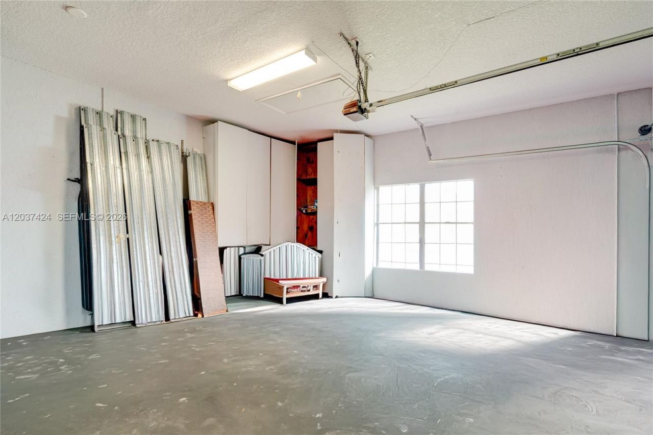 4964 NW 108th Ter, Coral Springs, FL 33076 Photo