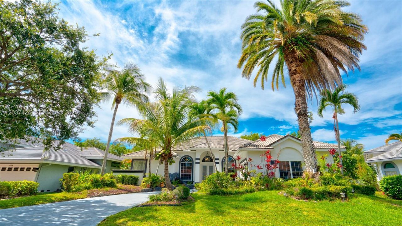 4964 NW 108th Ter, Coral Springs, FL 33076 Photo