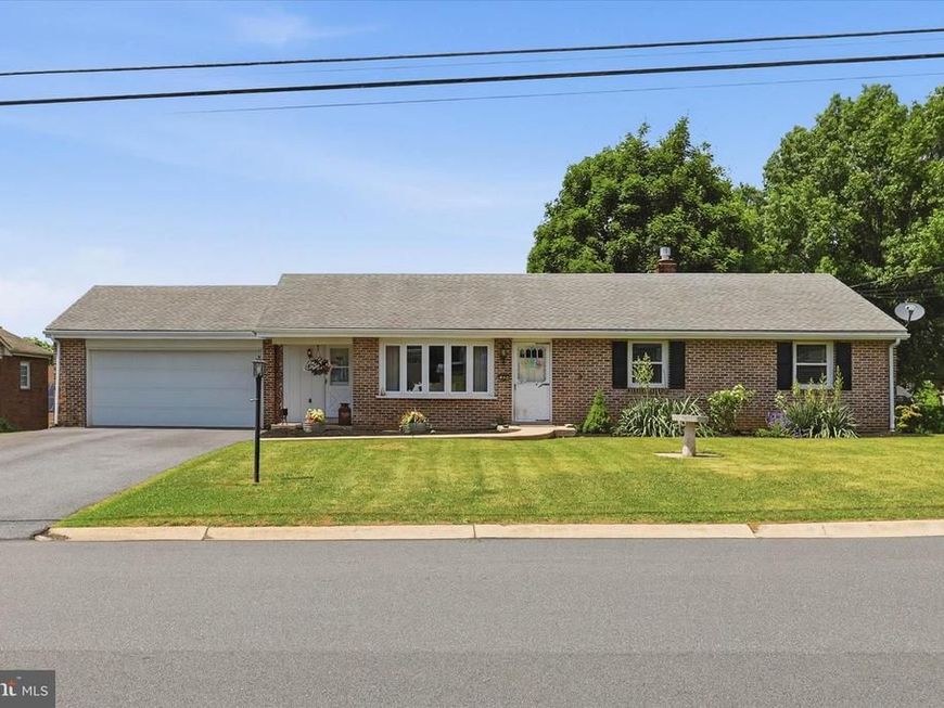 12 Oak Lane , Stevens, PA 17578 Main Photo