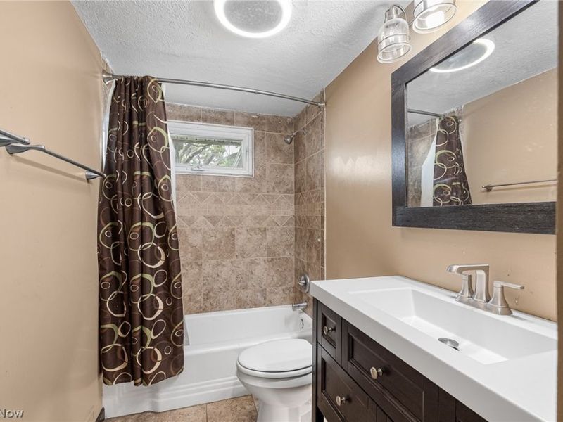 436 Ambler Drive , Elyria, OH 44035 Photo 17