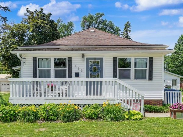 423 N Maple Street , Monticello, IA 52310