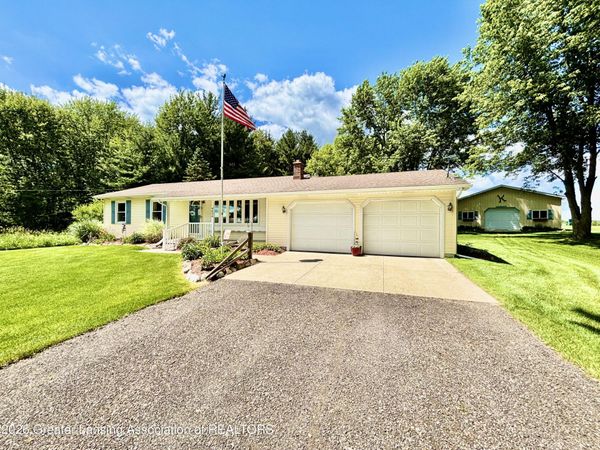4634 Thornton Highway, Charlotte, MI 48813