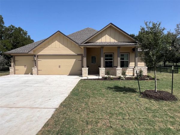 112 Tom Kite DR , Burnet, TX 78611