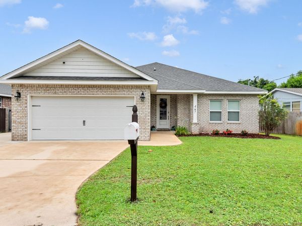 467 Sara Avenue, Mary Esther, FL 32569