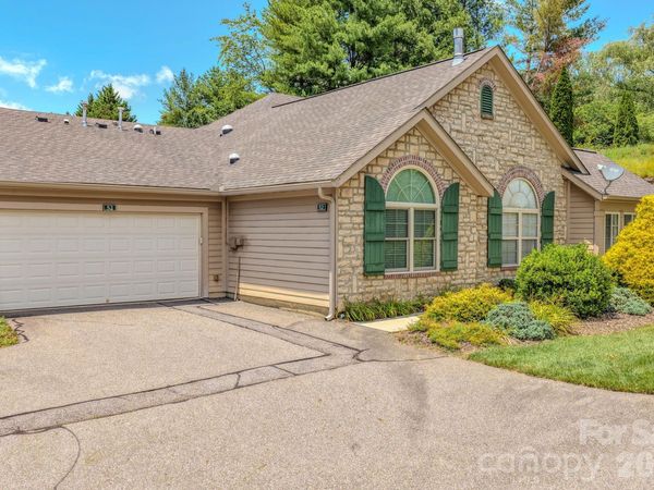52 Mountain Meadow Circle, Weaverville, NC 28787