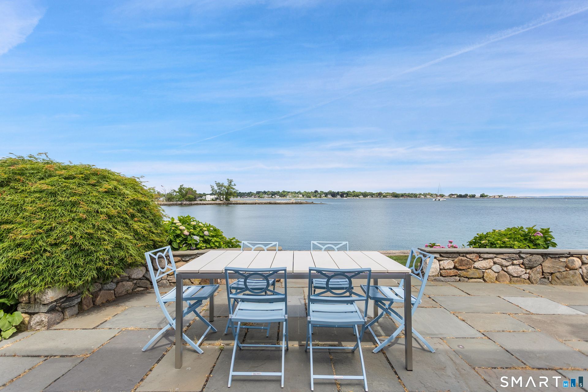 182 Dolphin Cove, Stamford, CT 06902 Main Photo