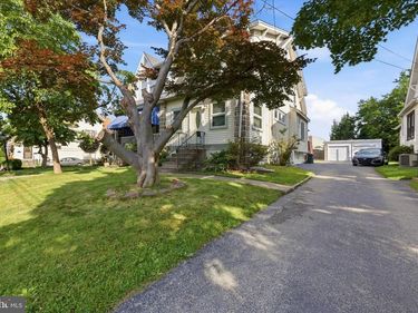 204 HARDING AVENUE , HAVERTOWN, PA 19083