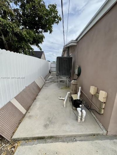 7461 Douglas St, Hollywood, FL 33024 Photo
