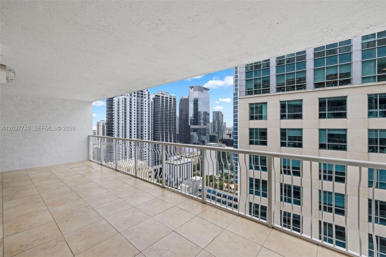 1200 Brickell Bay Dr , Unit 3714, Miami, FL 33131 Photo
