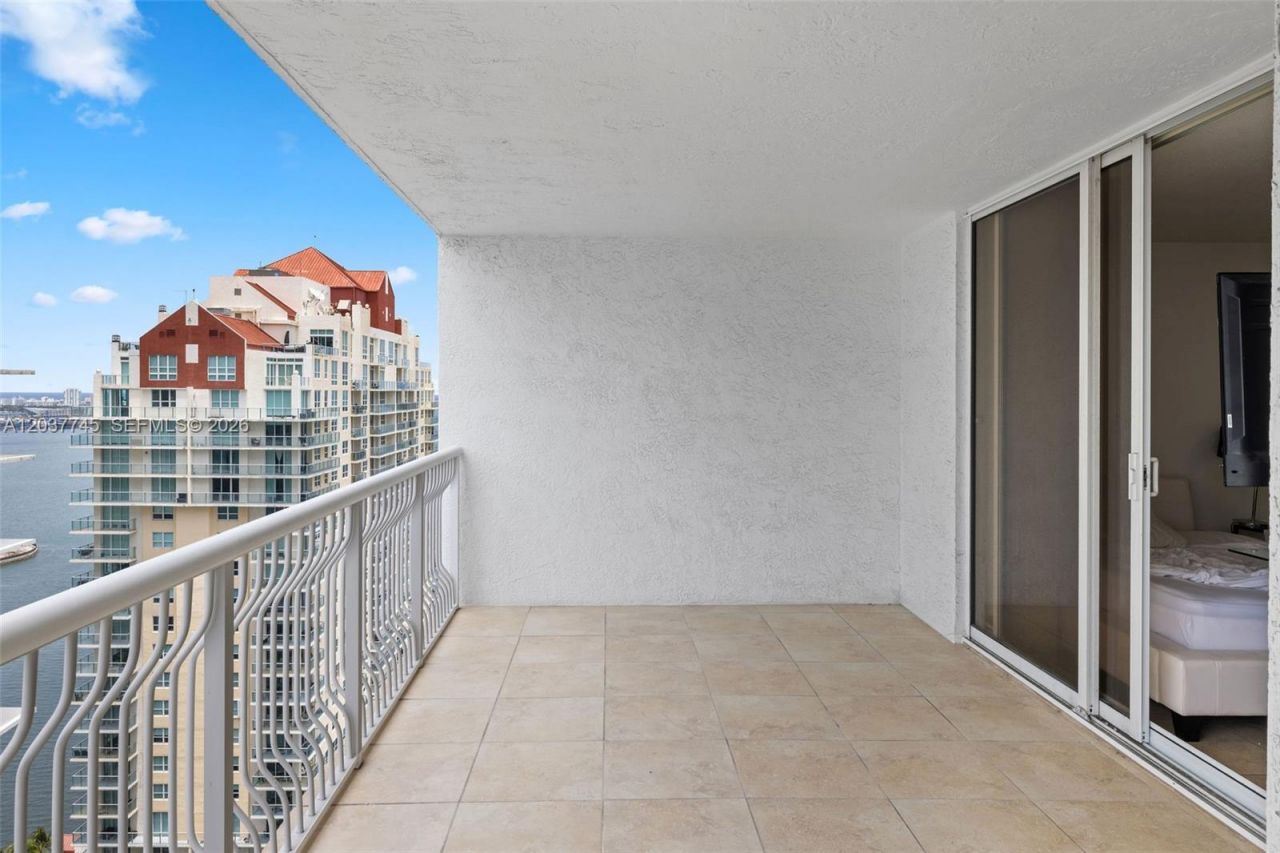 1200 Brickell Bay Dr , Unit 3714, Miami, FL 33131 Photo