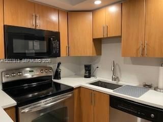 1050 SE 15th St, Unit 202, Fort Lauderdale, FL 33316 Photo