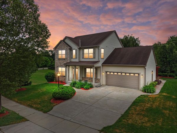 2005 Patrick Ln, Waukesha, WI 53188