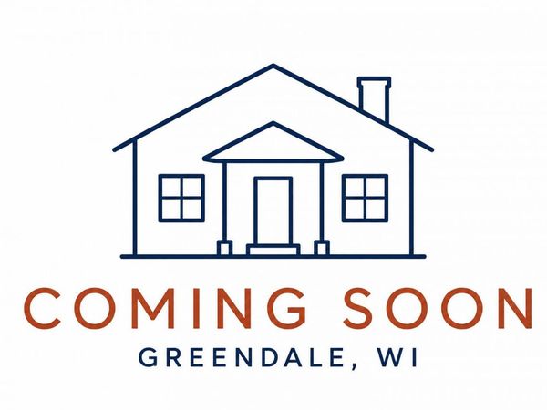 6131 Twin Oak Dr, Greendale, WI 53129