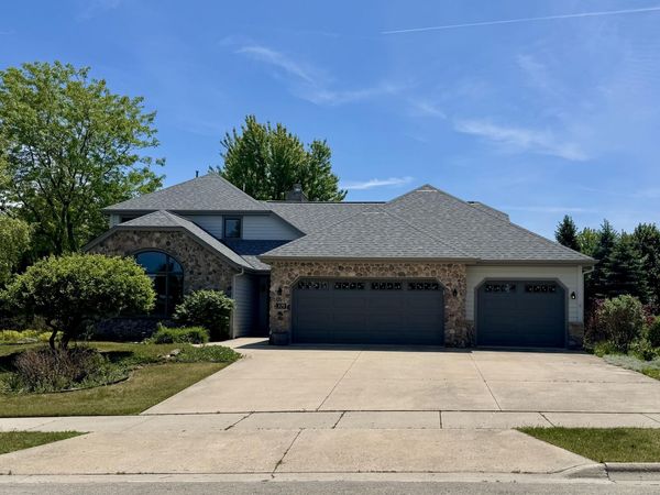 375 Regatta Dr, Port Washington, WI 53074