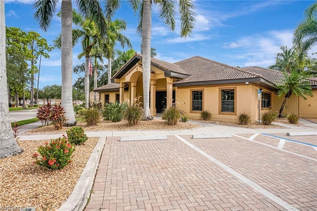 1137 Winding Pines Cir, Unit 203, Cape Coral, FL 33909 Photo