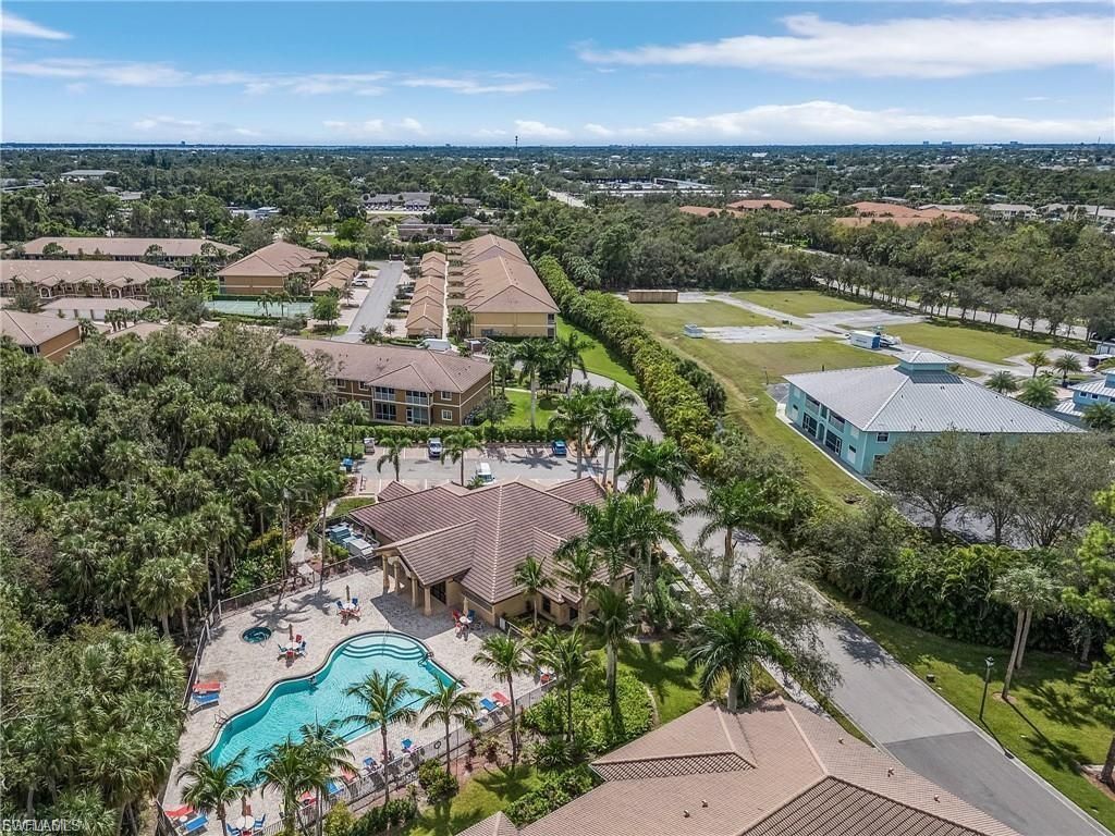 1137 Winding Pines Cir, Unit 203, Cape Coral, FL 33909 Photo