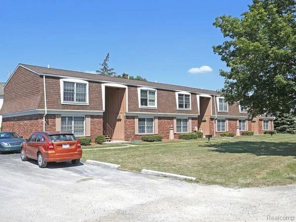 39440 Muffatt, Harrison Twp, MI 48045