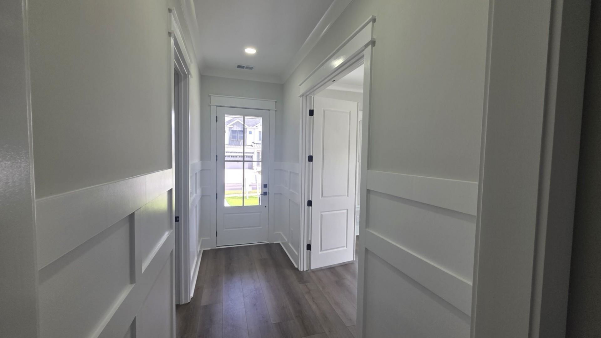 828 Crystal Water Way  Photo 14