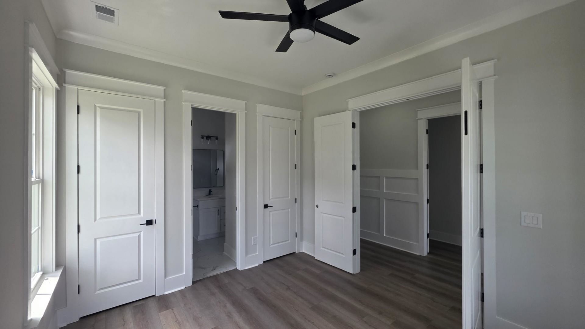 828 Crystal Water Way  Photo 15