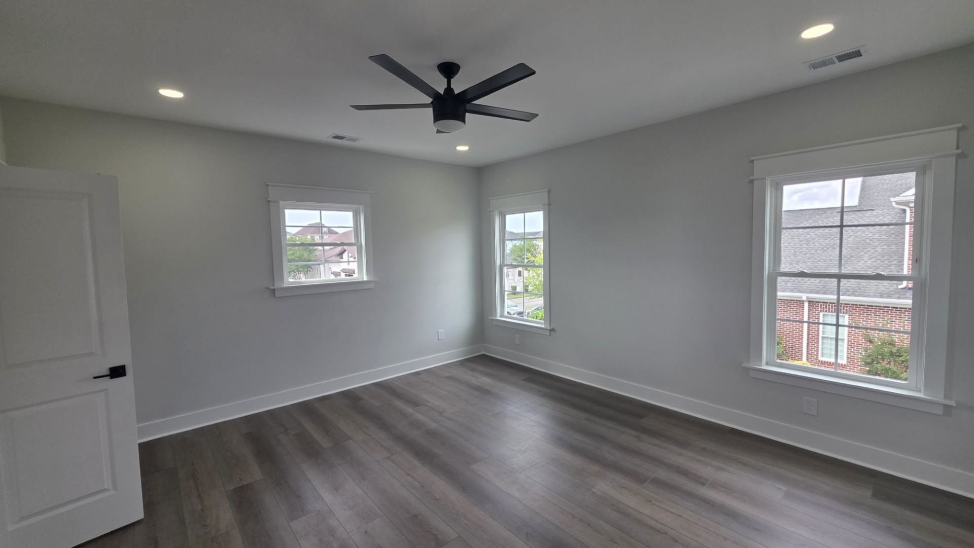 828 Crystal Water Way  Photo 23