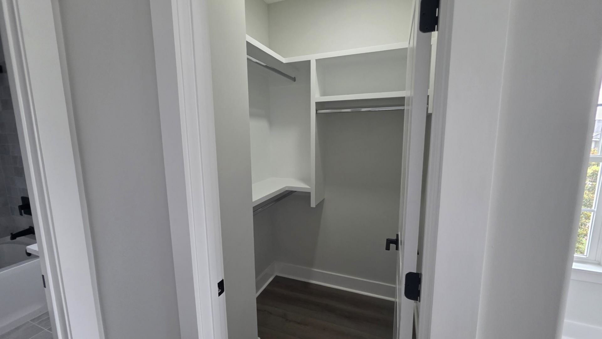 828 Crystal Water Way  Photo 30