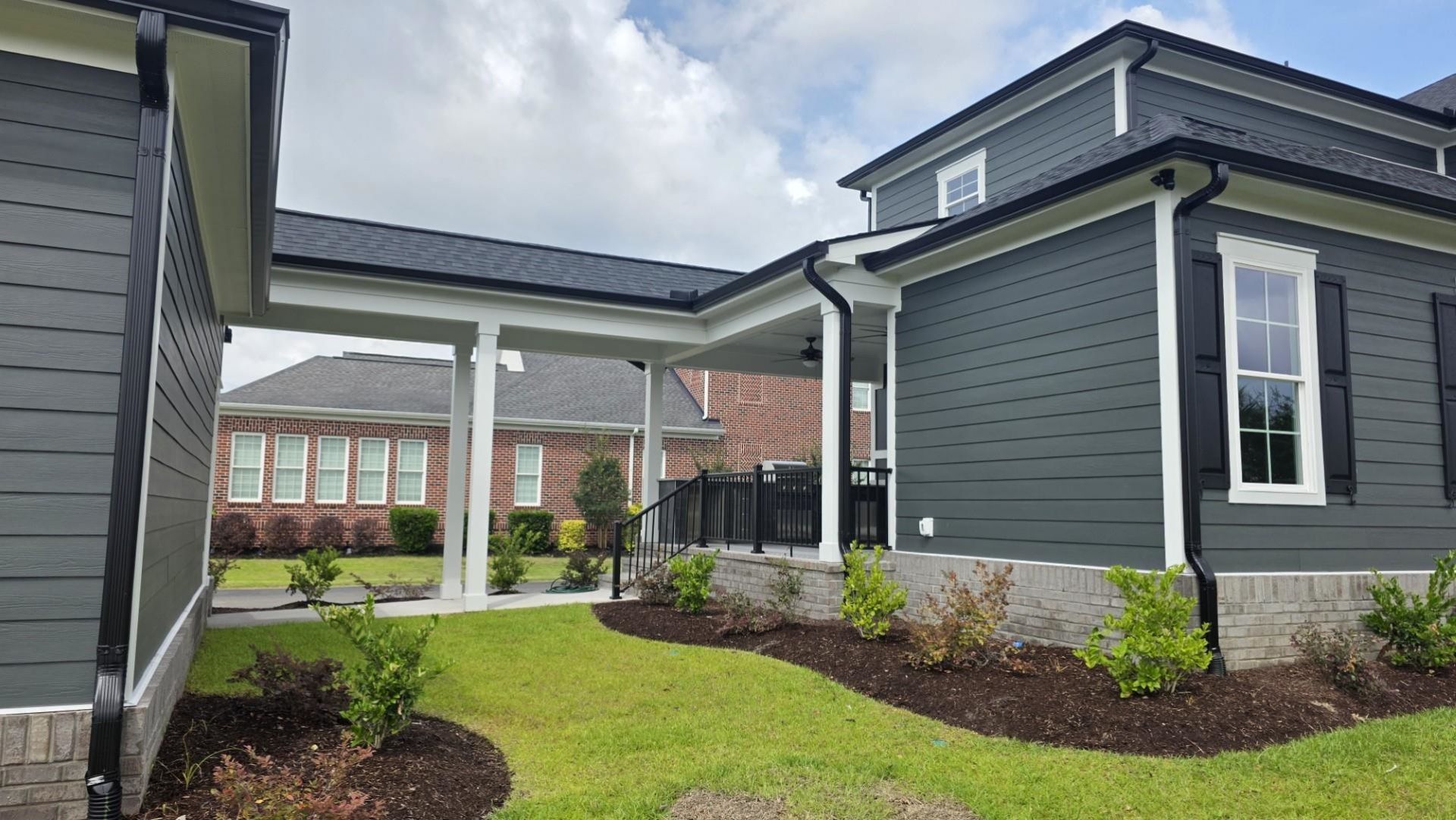 828 Crystal Water Way  Photo 4