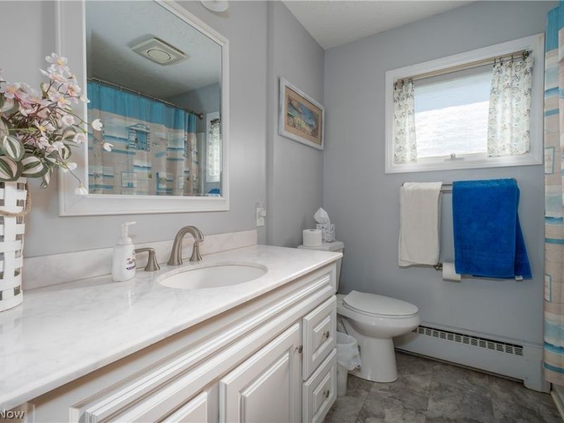 13791 Amodio Avenue NW, Uniontown, OH 44685 Photo 12