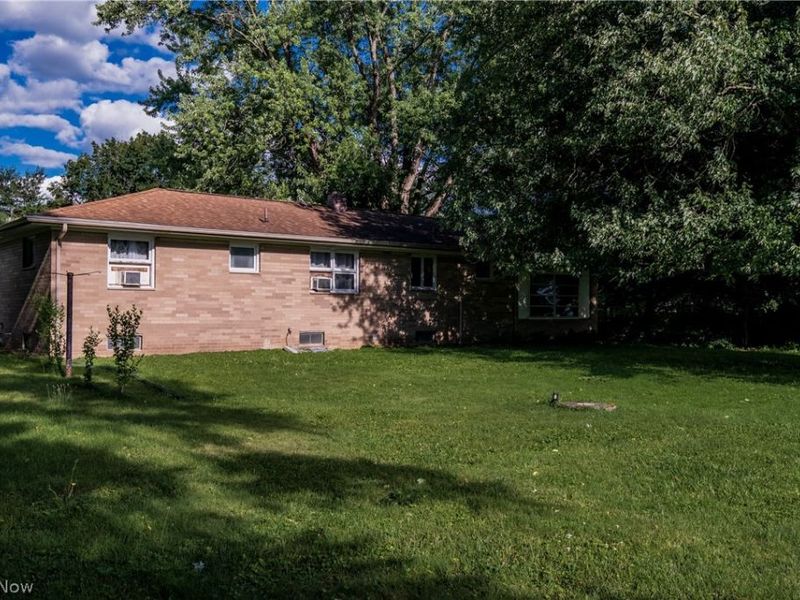 13791 Amodio Avenue NW, Uniontown, OH 44685 Photo 19