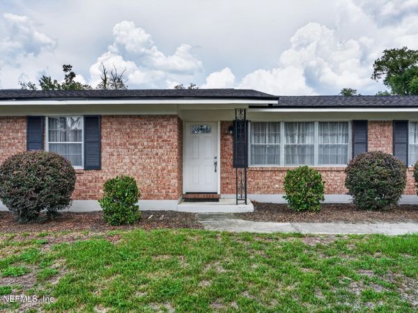 717 ESTATES COVE Road, Jacksonville, FL 32221