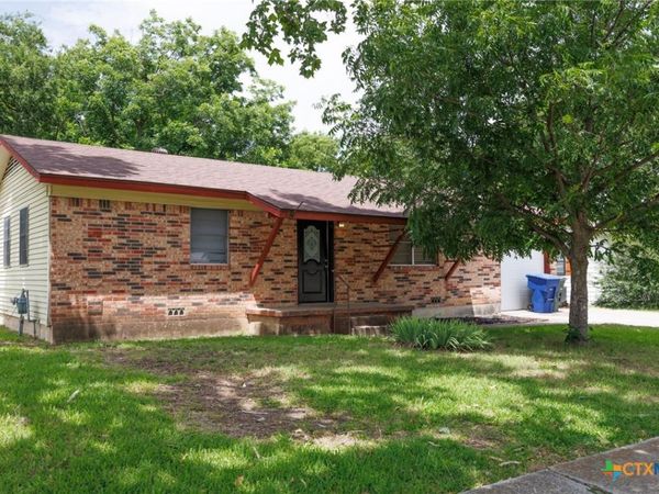 703 W Avenue F , Copperas Cove, TX 76522