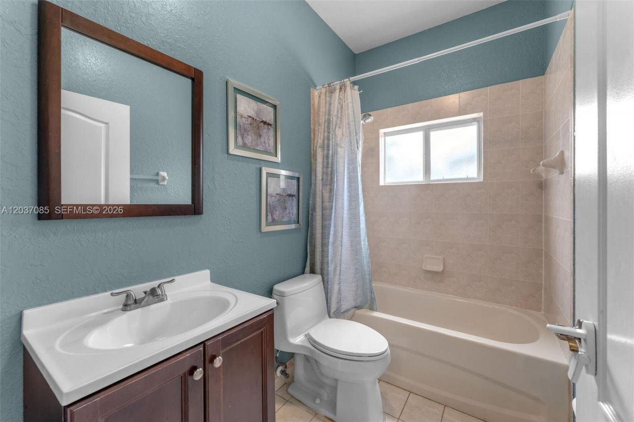 4449 SW 164th Path , Miami, FL 33185 Photo