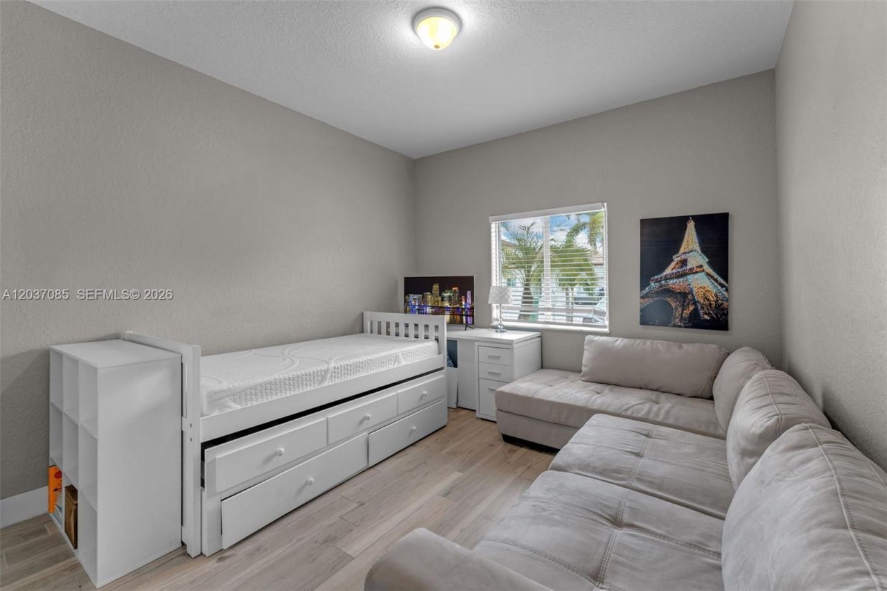 4449 SW 164th Path , Miami, FL 33185 Photo