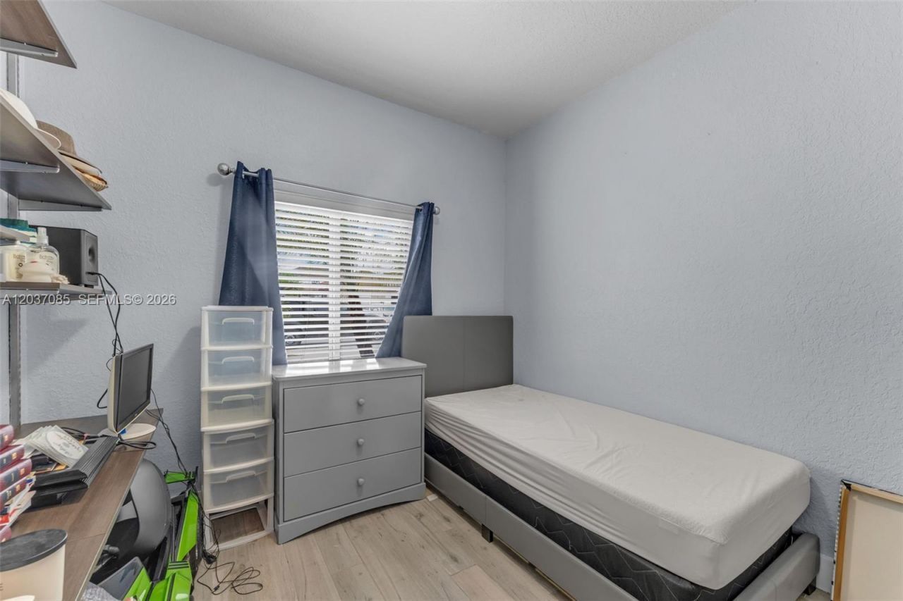 4449 SW 164th Path , Miami, FL 33185 Photo