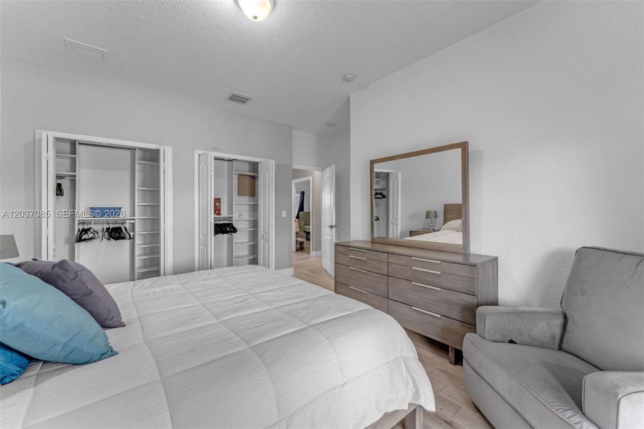 4449 SW 164th Path , Miami, FL 33185 Photo