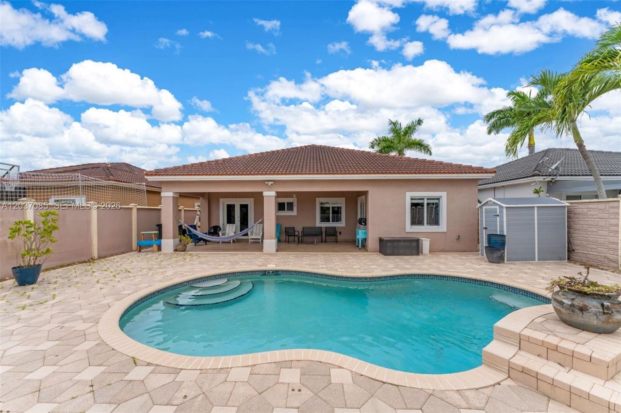 4449 SW 164th Path , Miami, FL 33185 Photo
