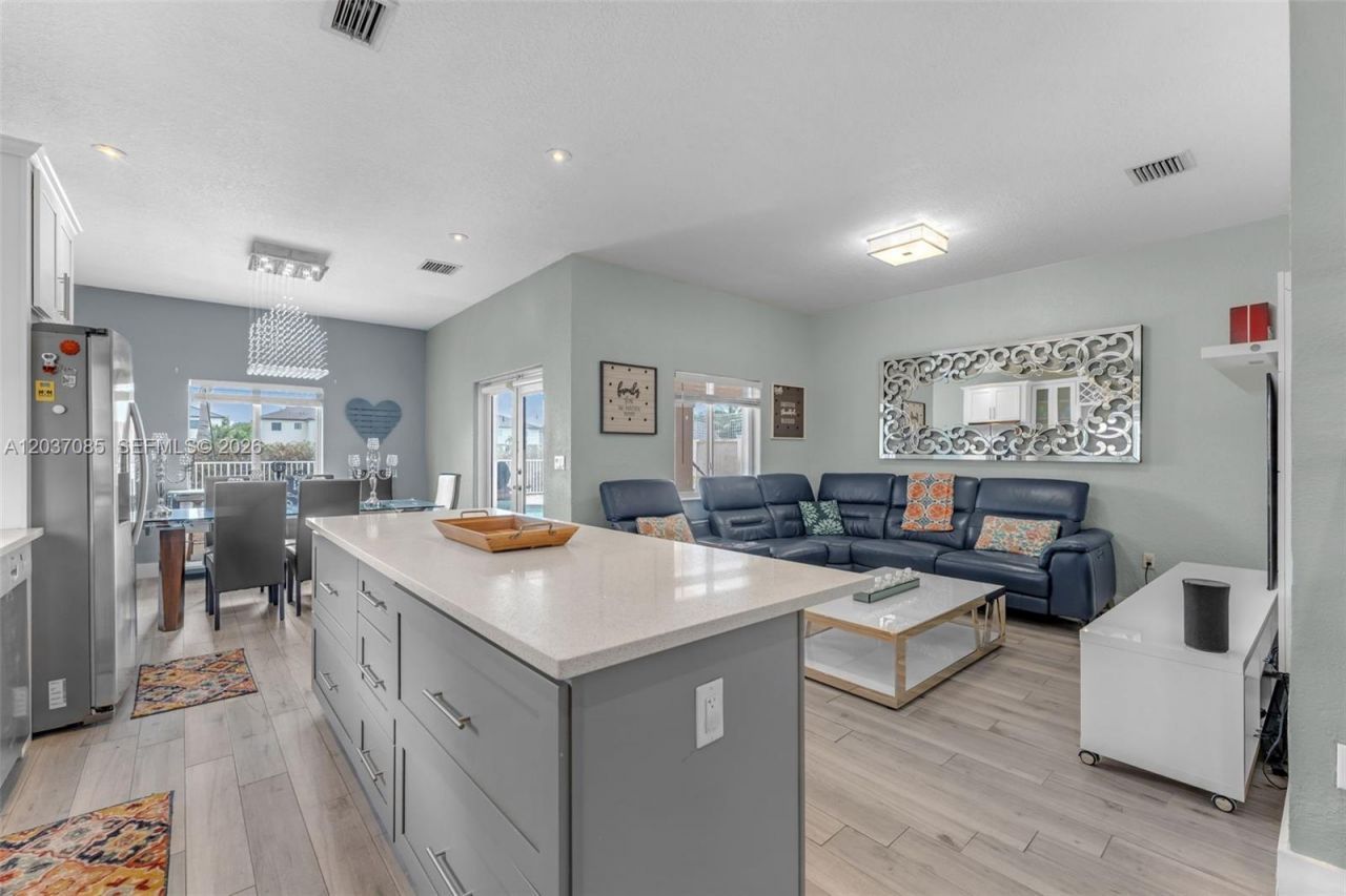 4449 SW 164th Path , Miami, FL 33185 Photo