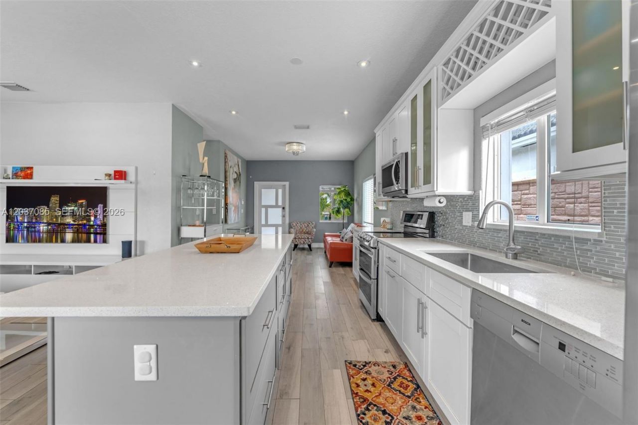 4449 SW 164th Path , Miami, FL 33185 Photo