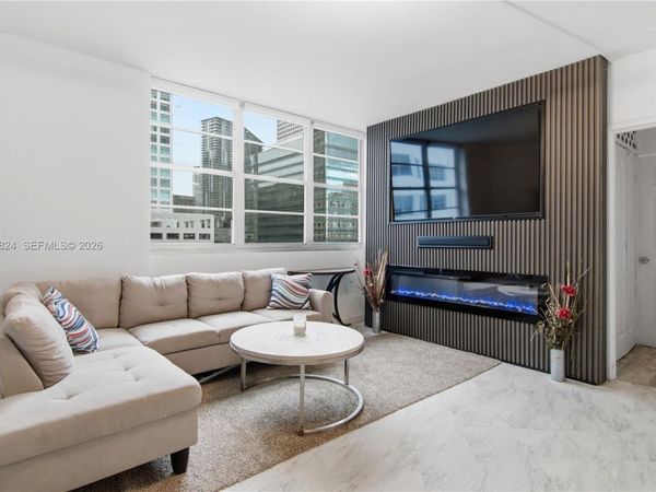 801 Brickell Bay Dr , Unit 764, Miami, FL 33131