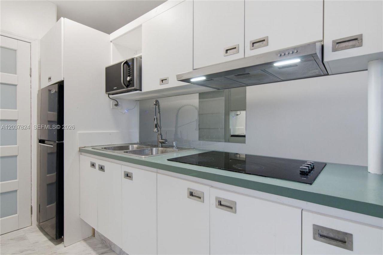 801 Brickell Bay Dr , Unit 764, Miami, FL 33131 Photo