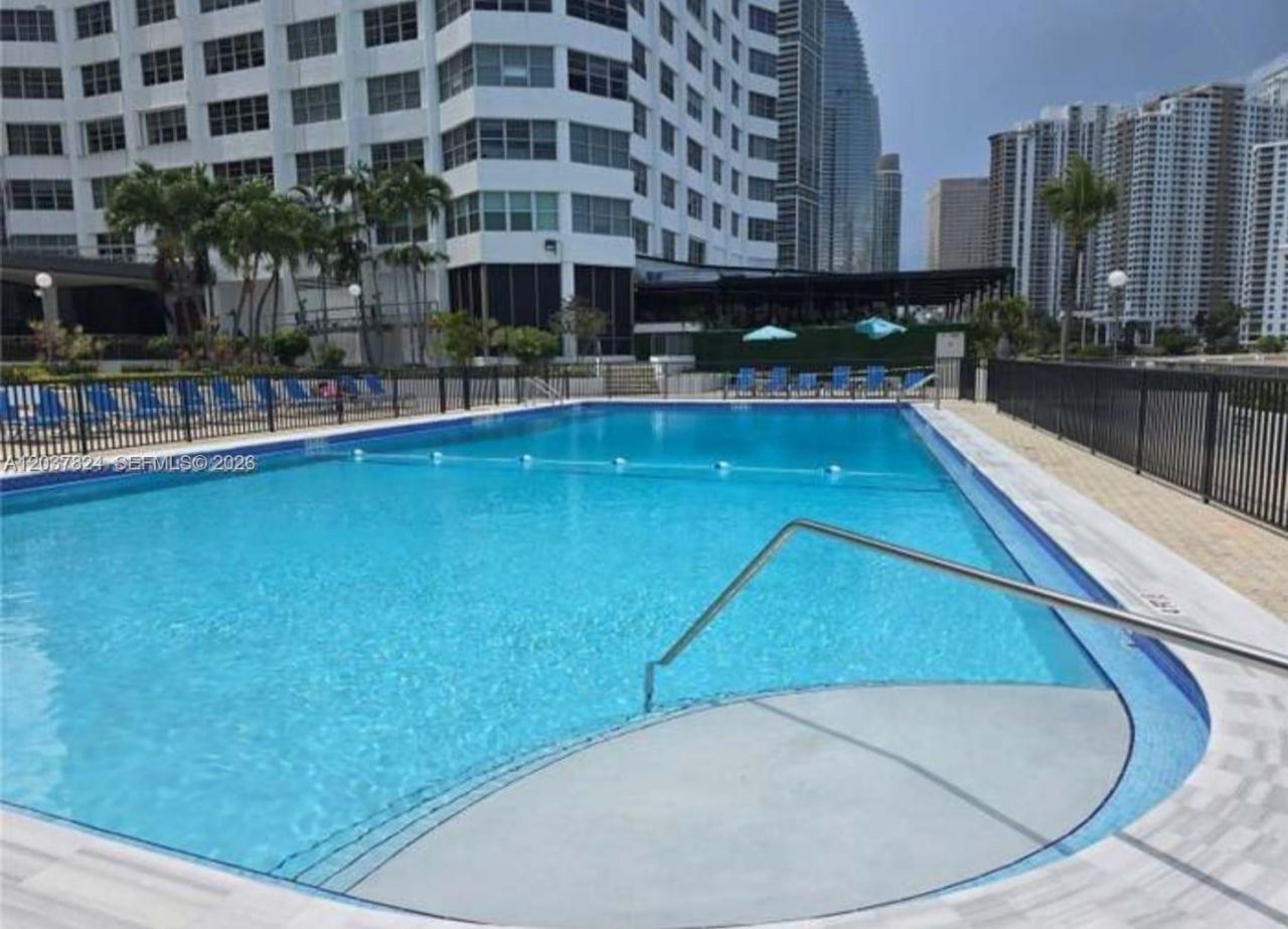 801 Brickell Bay Dr, Unit 764, Miami, FL 33131 Photo