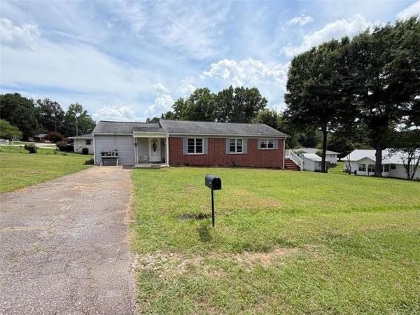 302 Bryan Street , Bremen, GA 30110