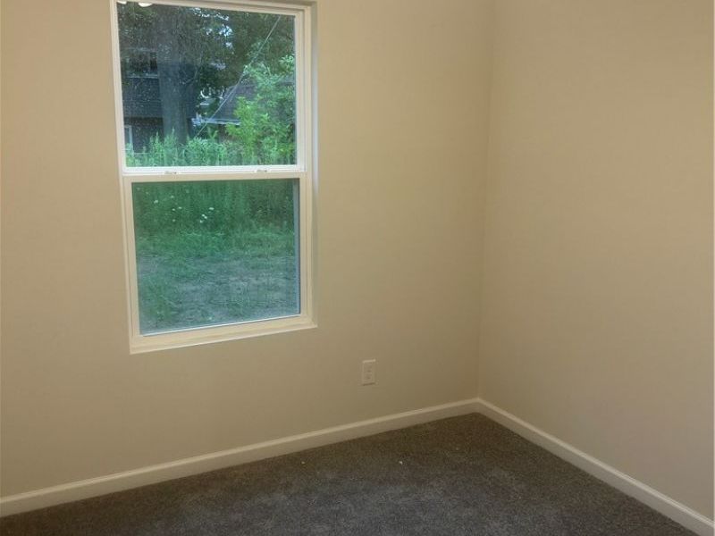 640 Pasadena Avenue, Sheffield Lake, OH 44054 Photo 4