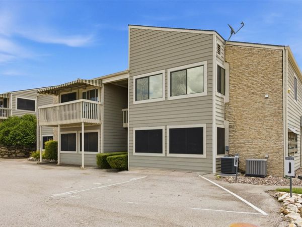 5801 Thunderbird ST, Unit B-22, Lago Vista, TX 78645