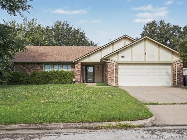 7932 S 85th East Avenue, Tulsa, OK 74133