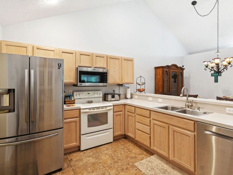 2690 Prestwick Village Circle, Springfield, OH 45503 Photo 17