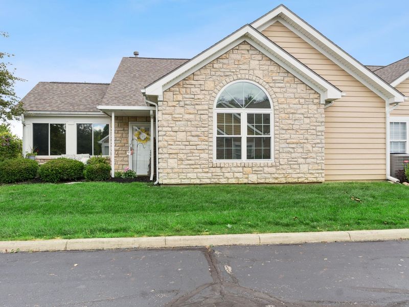 2690 Prestwick Village Circle, Springfield, OH 45503 Photo 6